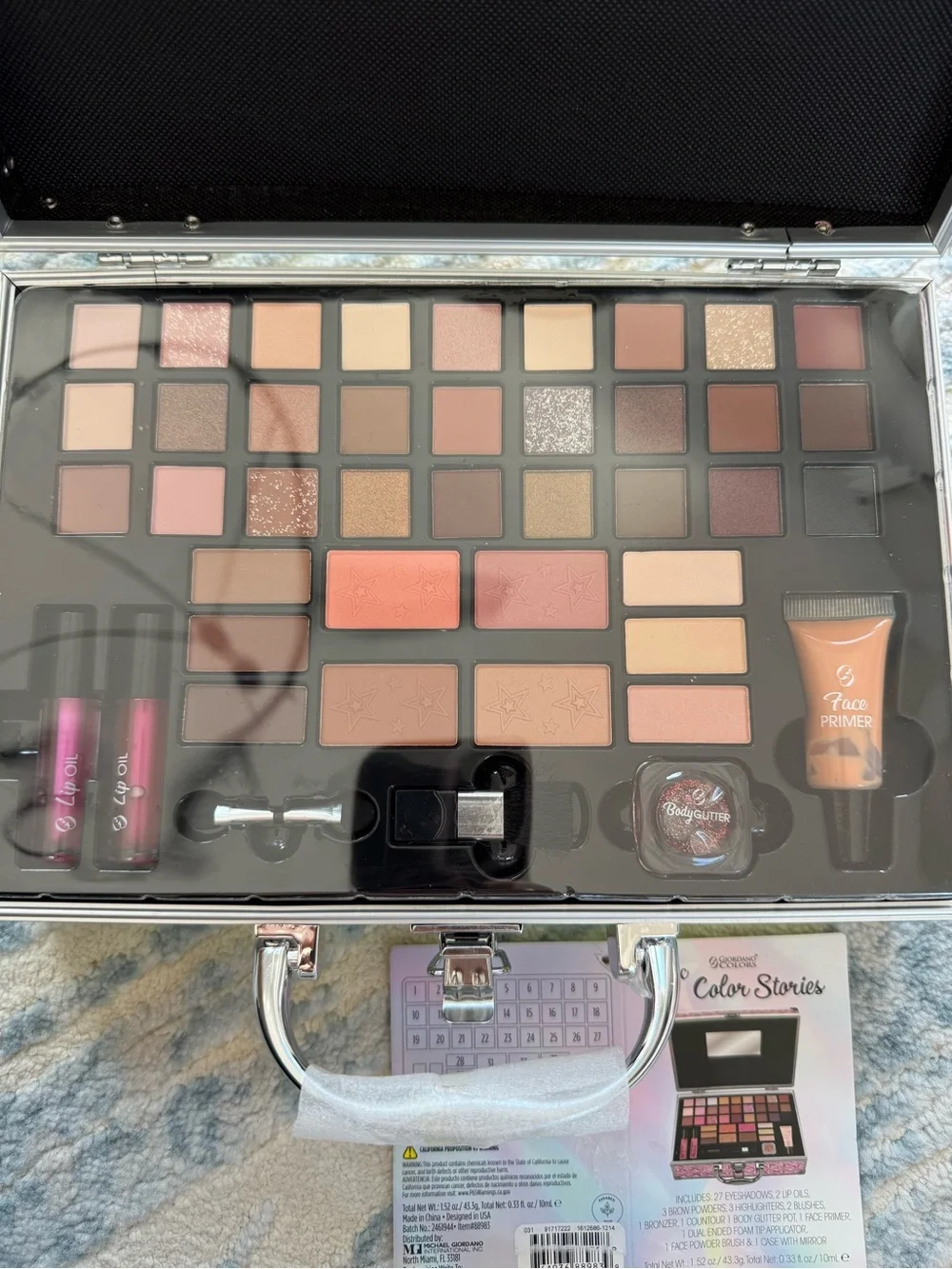 NWT Color Stories 44pc Makeup Gift Set